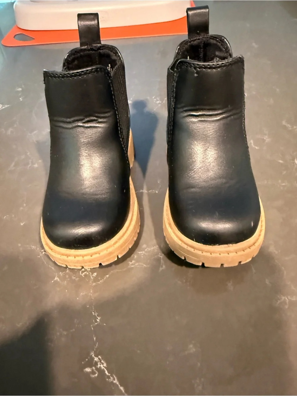 GUC- Old Navy Black Chelsea Boots 5C